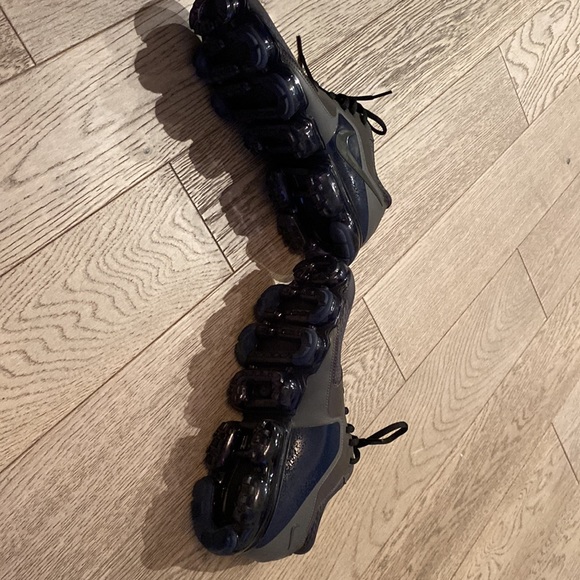 Nike Men’s Vapormax CS Midnight Fog in Excellent Condition with Reflective Coat - Picture 6 of 13